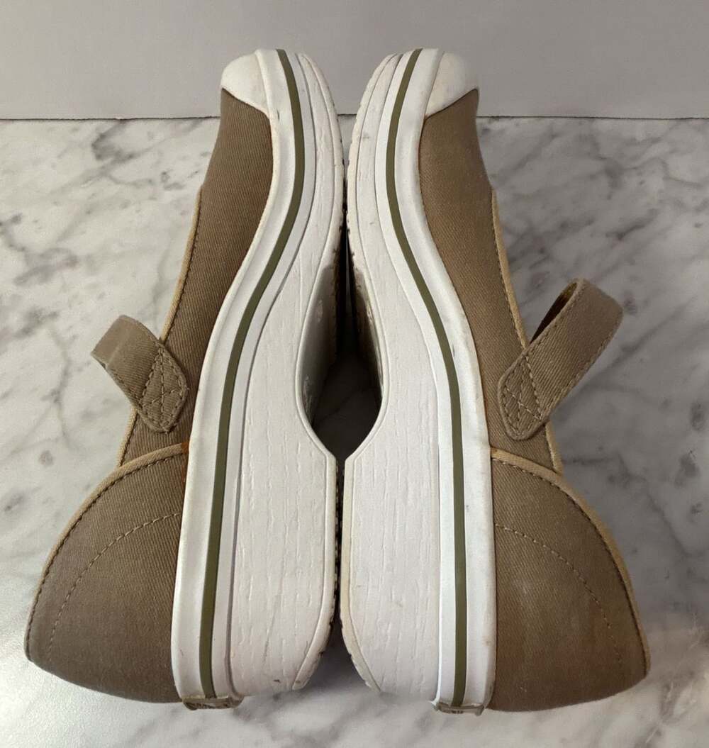 Dansko Valerie Vegan Mary Jane Size EU 39 Khaki Canvas, US 8.5-9 women’s - Picture 6 of 8